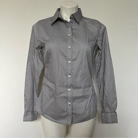 Banana Republic Tops - Banana Republic no iron button down career shirt long sleeve